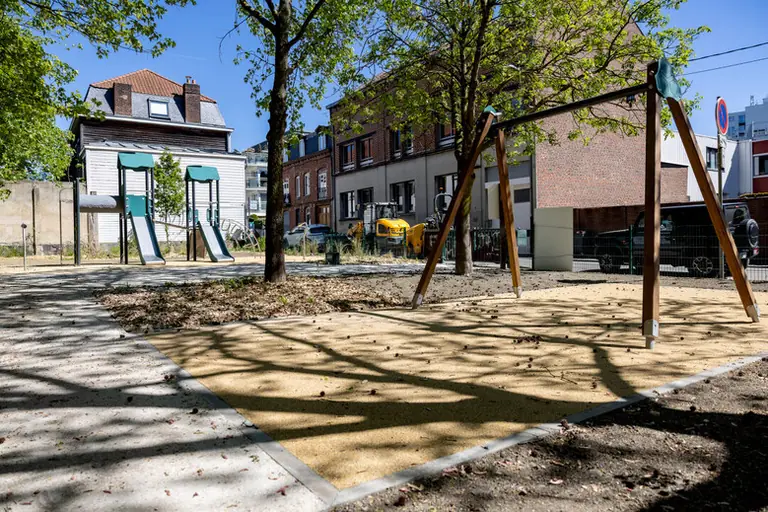 À Lille, les familles retrouvent un square repensé
