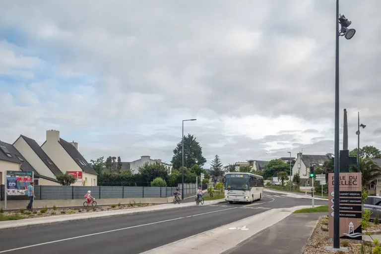 À Plouzané, près de Brest, les trajets changent à un carrefour clé