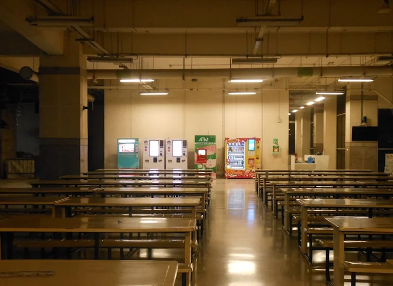 Parents à Marseille : la cantine exige un dossier à jour