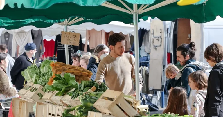 À Brest, le 14 juillet bouscule les courses au marché
