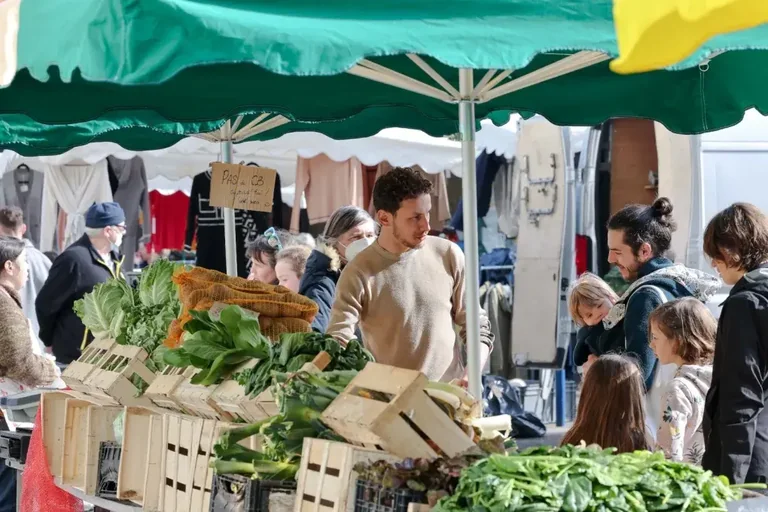 À Brest, le 14 juillet bouscule les courses au marché