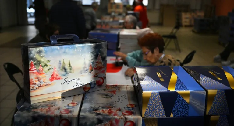 À Vaulx-en-Velin, un colis de fêtes attend les seniors