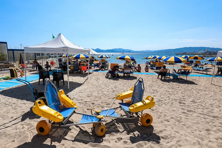 Cannes : Zamenhof ou Handiplage avant le 15 septembre ?