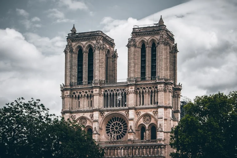 Notre-Dame en VR gratuite à Villiers-sur-Marne le 31 juillet: ce qu'il faut retenir