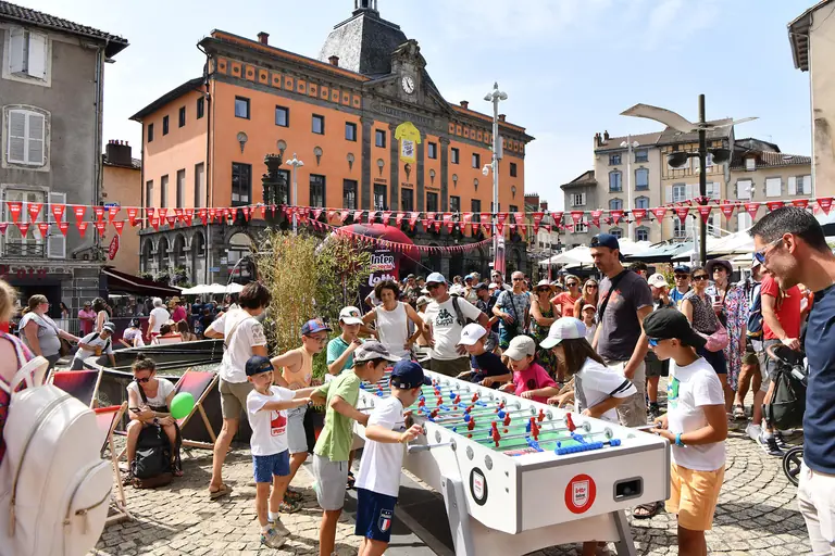 Tour de France 2026 à Aurillac : le guide pour éviter les bouchons