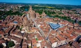 À Albi, la façade de l'ancien cloître de La Madeleine restaurée et primée