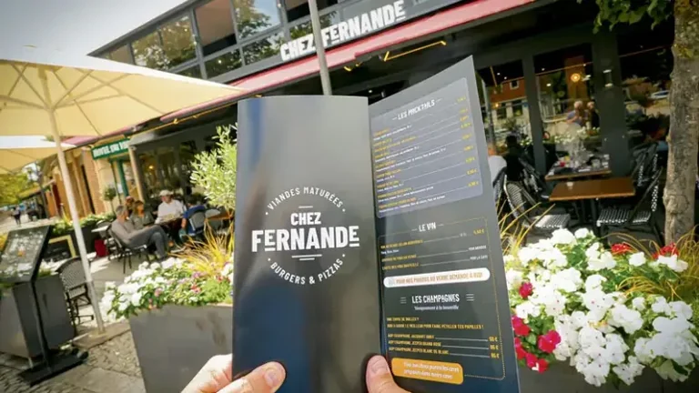 Chez Fernande ouvre place du Vigan : pizzas, burgers et tapas à toute heure